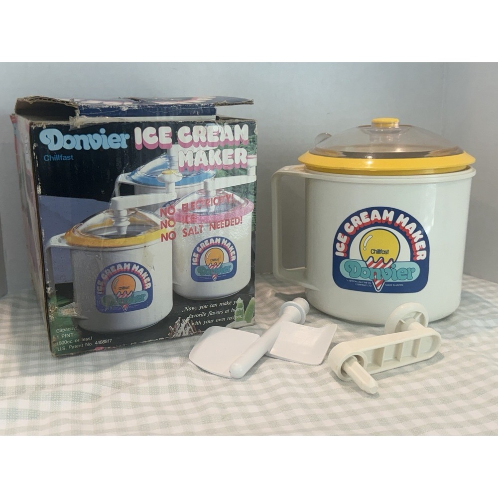 Vintage Donvier Chillfast Ice Cream Maker 1 Quart/2 Pint Yellow Rim Hand Crank